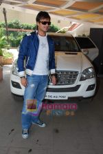 Vivek Oberoi at Prince film photo shoot in Sun N Sand on 17th March 2010 (5).JPG